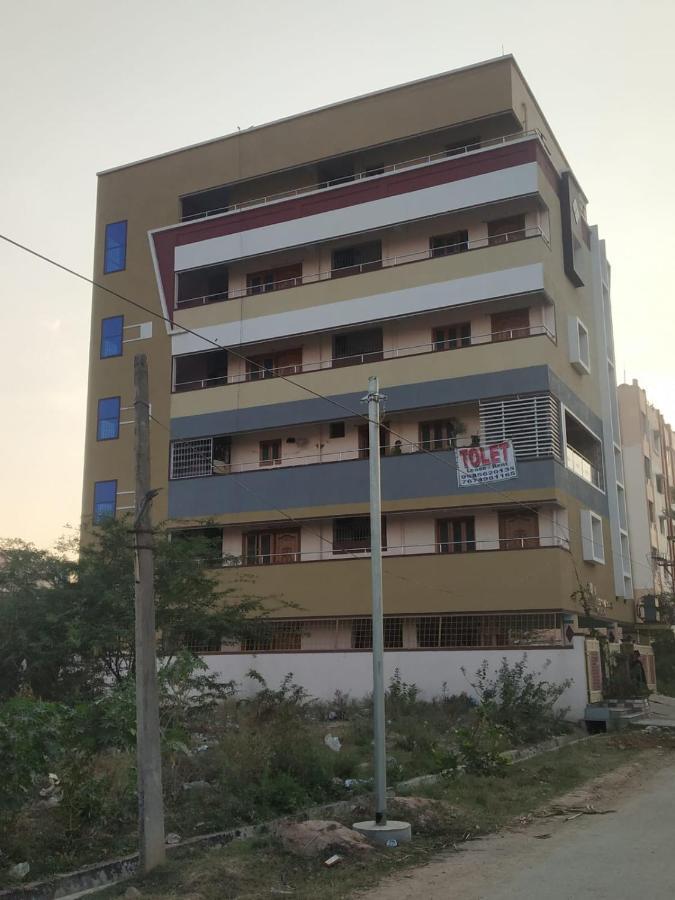 Sls Homestay - Luxury Ac Service Apartments 1Bhk, 2Bhk, 3Bhk - Direct Flyover To Alipiri Tirumala Gate - Walk To Ps4 Pure Veg Restaurants, Supermarkets - Near To National Highway & Padmavathi Amma Temple - Modular Kitchen, Living Room -Free Superfast Tirupati Exterior foto